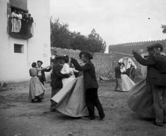 Ball De Festa Major Davant Rectoria