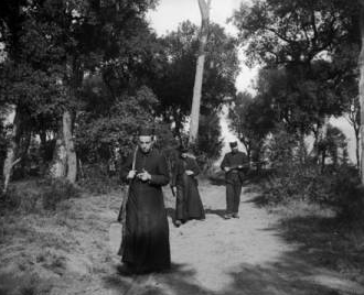 Capellans I Militar Al Bosc De Can Margens X